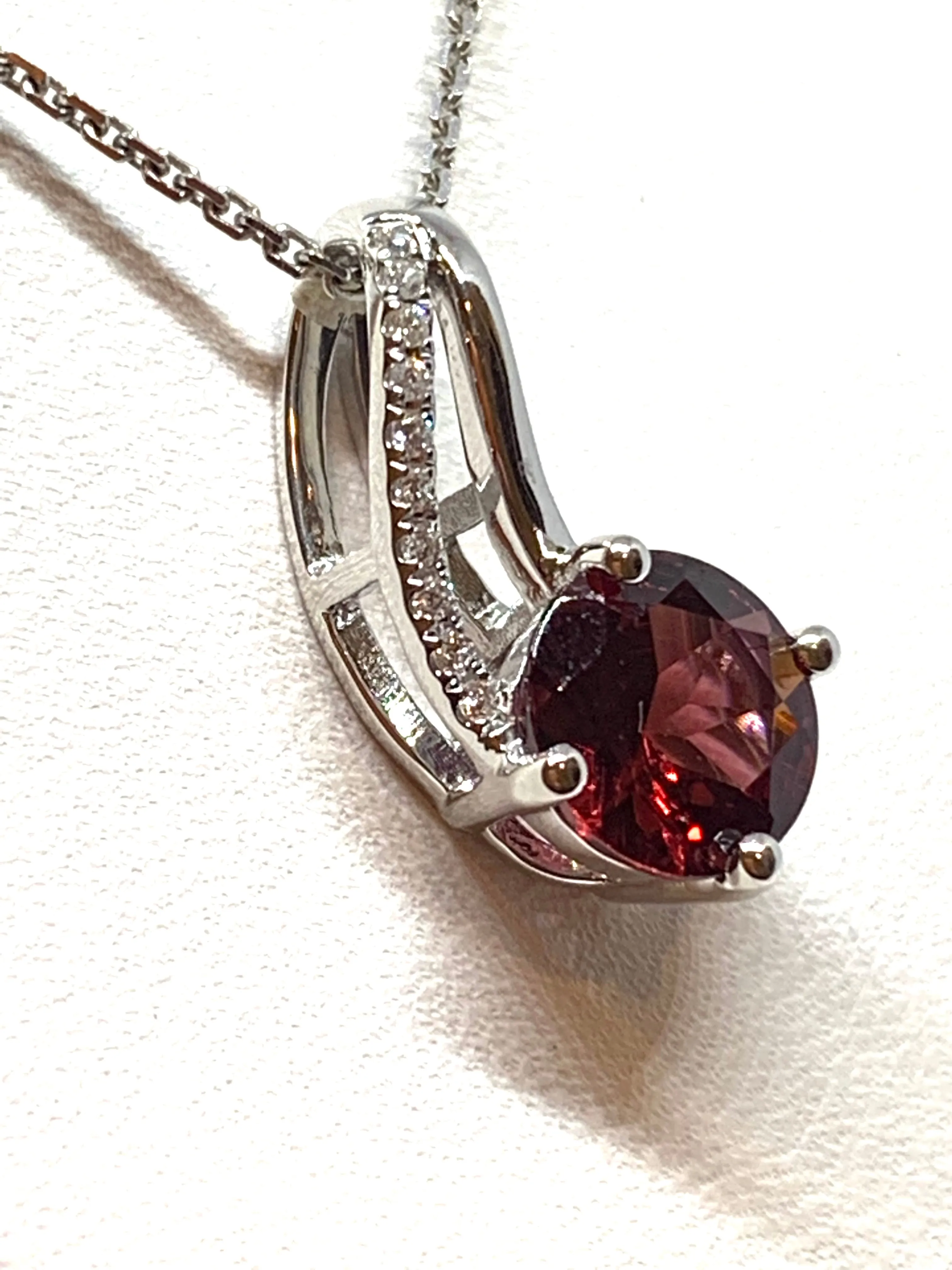 14kt White Gold Mozambique Garnet Pendant