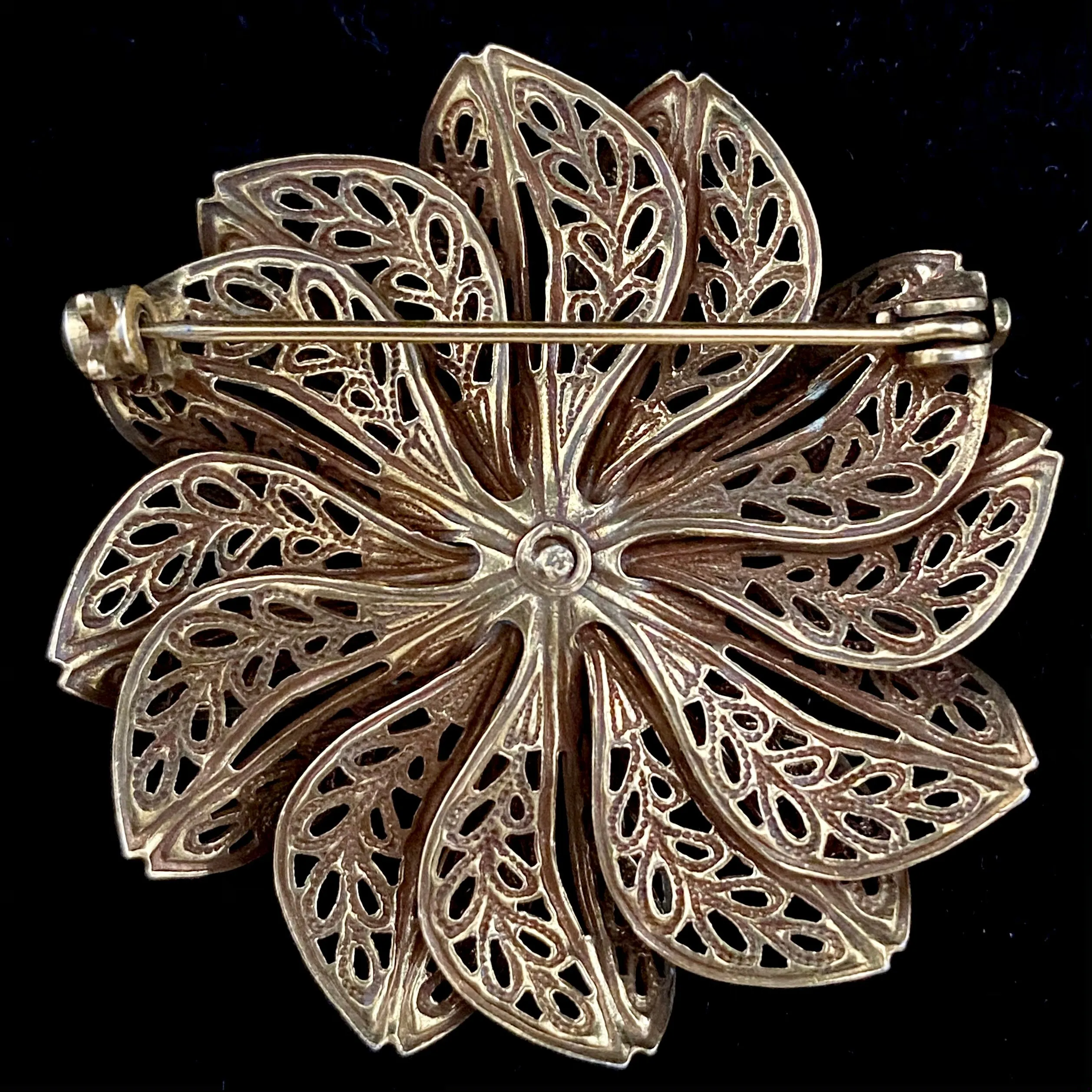 1970s Filigree Flower Brooch