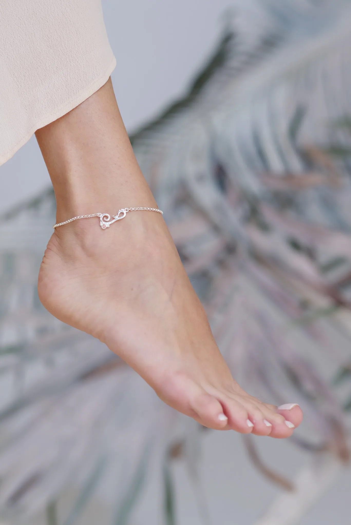 Bermuda ~ Small Inline Anklet