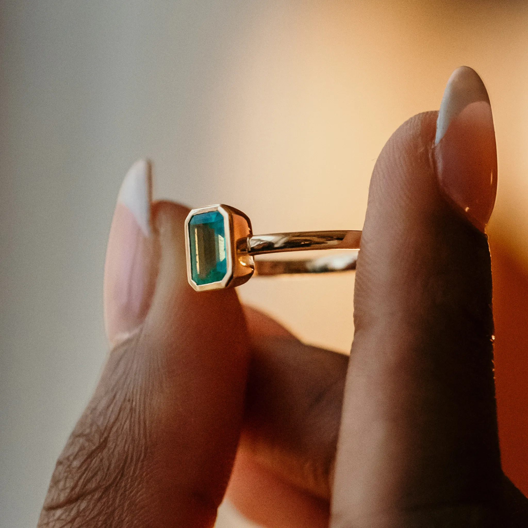 Cremation Emerald Bezel Ring In Gold With Ashes