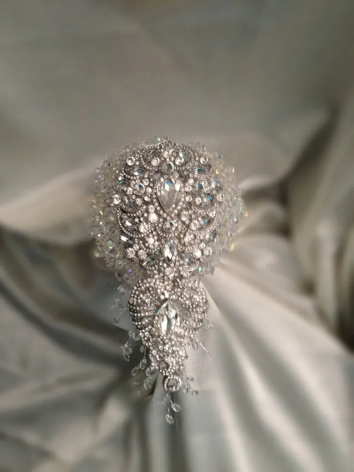 Crystal brooch bouquet