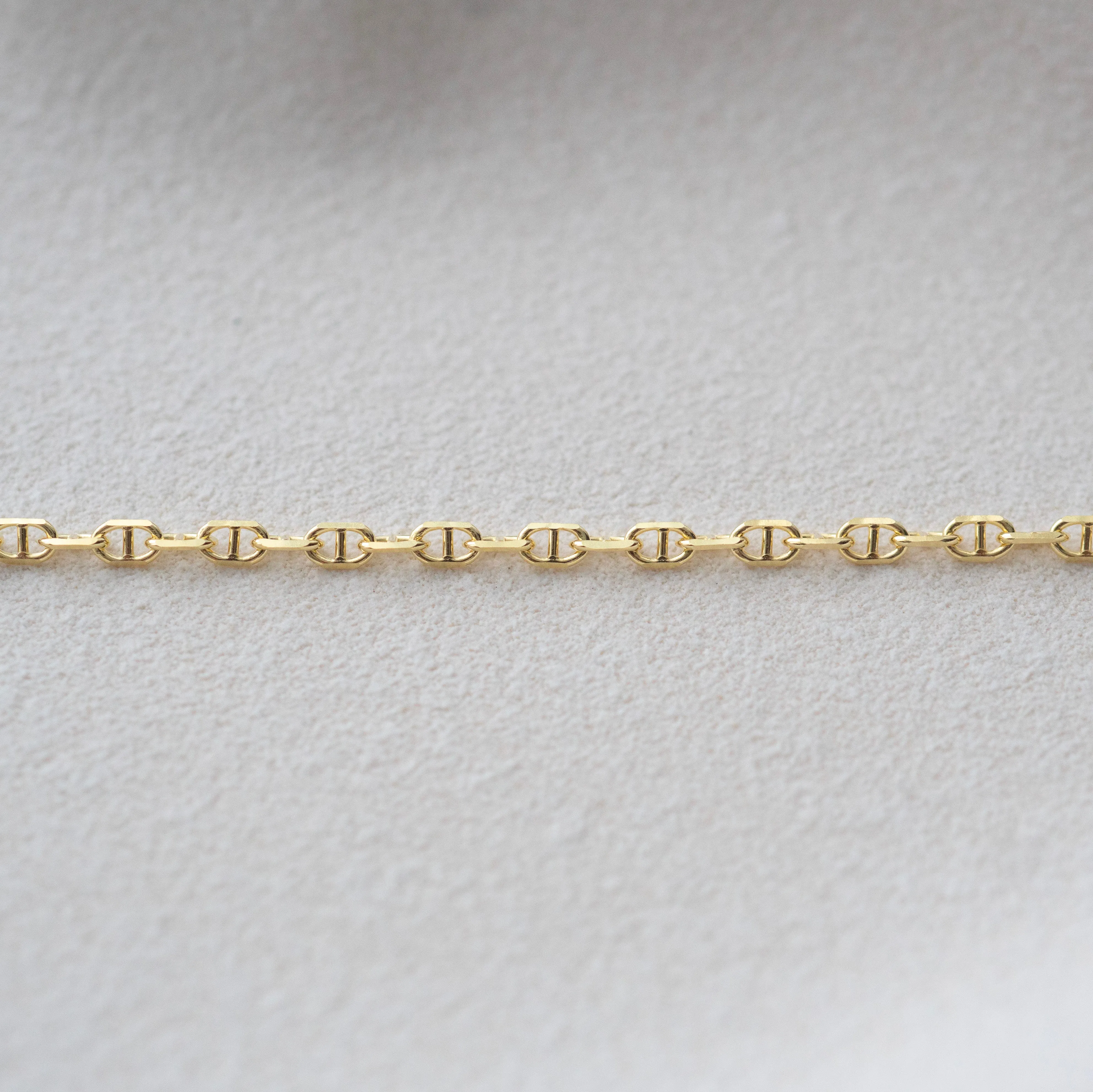 ELON GUCCI CHAIN BRACELET - 14k Solid Gold