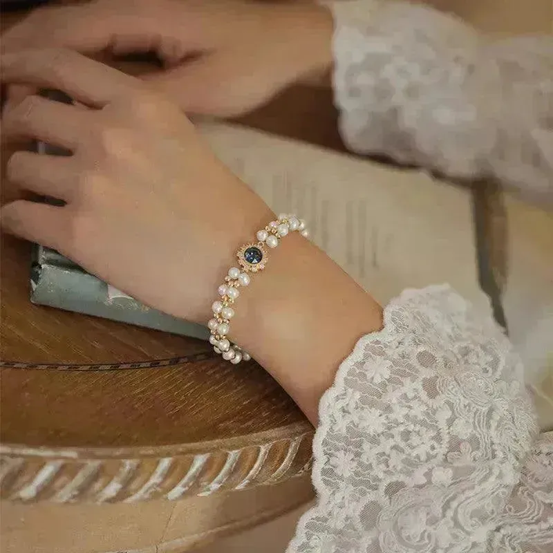 Exquisite Pearl Bracelets for Elegant Women.