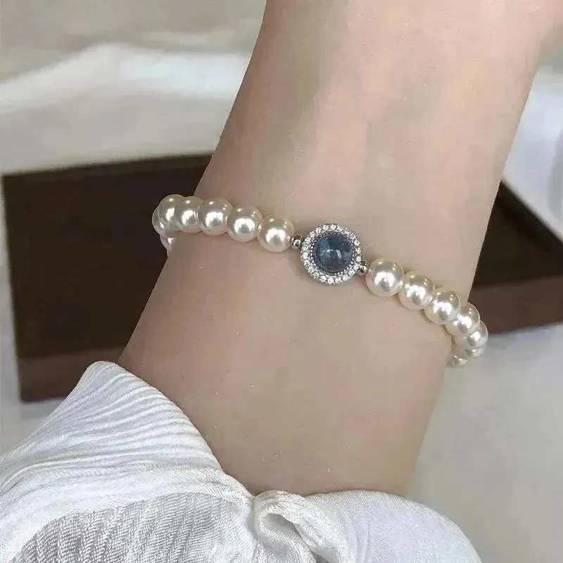 Exquisite Pearl Bracelets for Elegant Women.