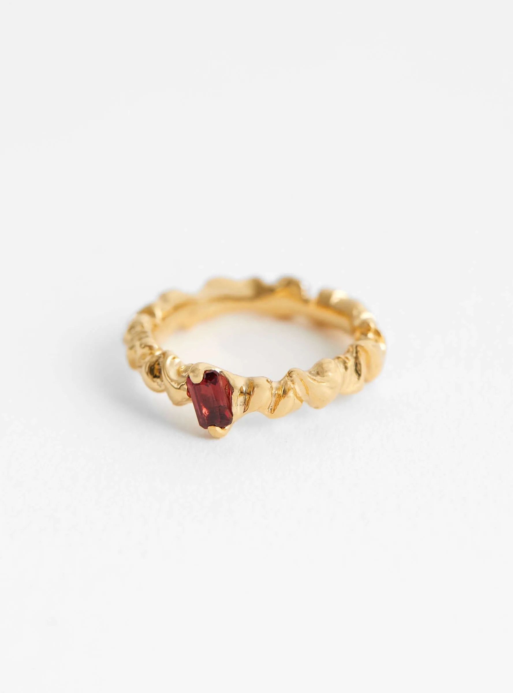 Garnet Crinkle Thin Ring Vermeil