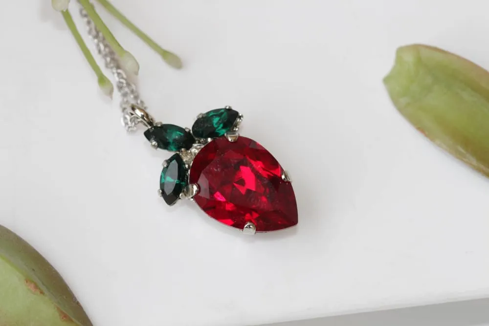 GARNET NECKLACE