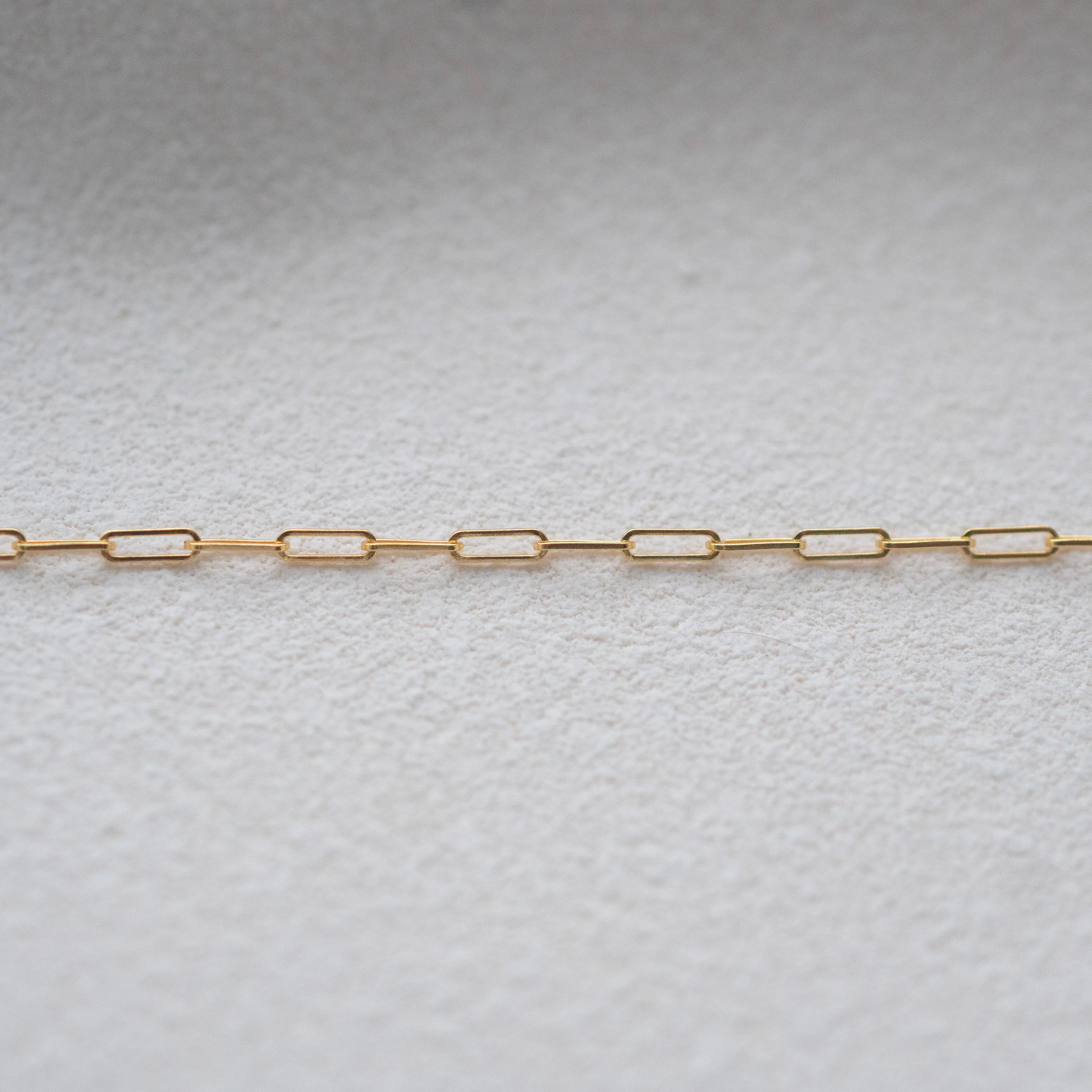 JUNO LOOP CHAIN BRACELET