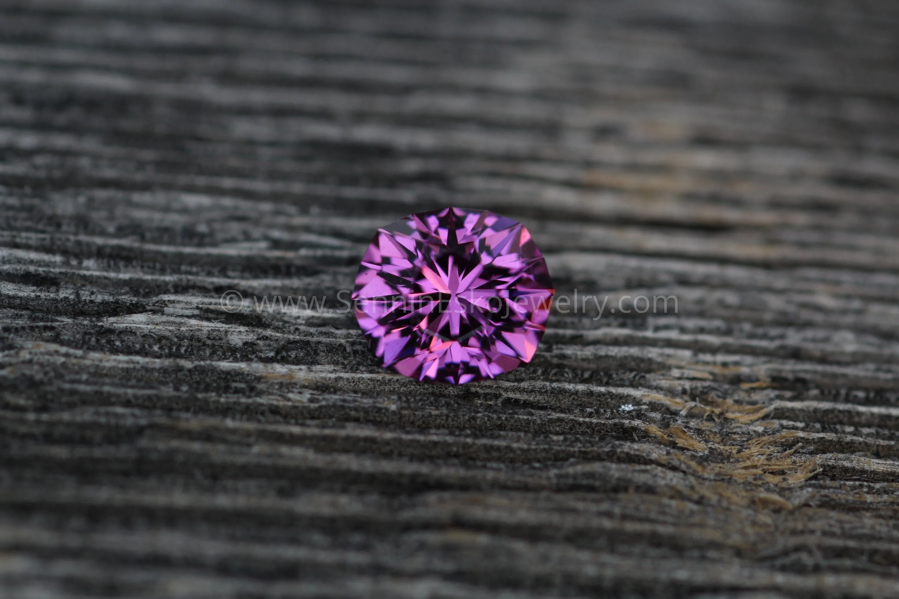 Mahenge Garnet 6.7x5.9mm, 1.27 carats - Precision Cut Garnet - Oval Garnet - Pink Garnet - Intense Garnet