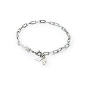 Modern chain bracelet with freshwater pearl charms silver