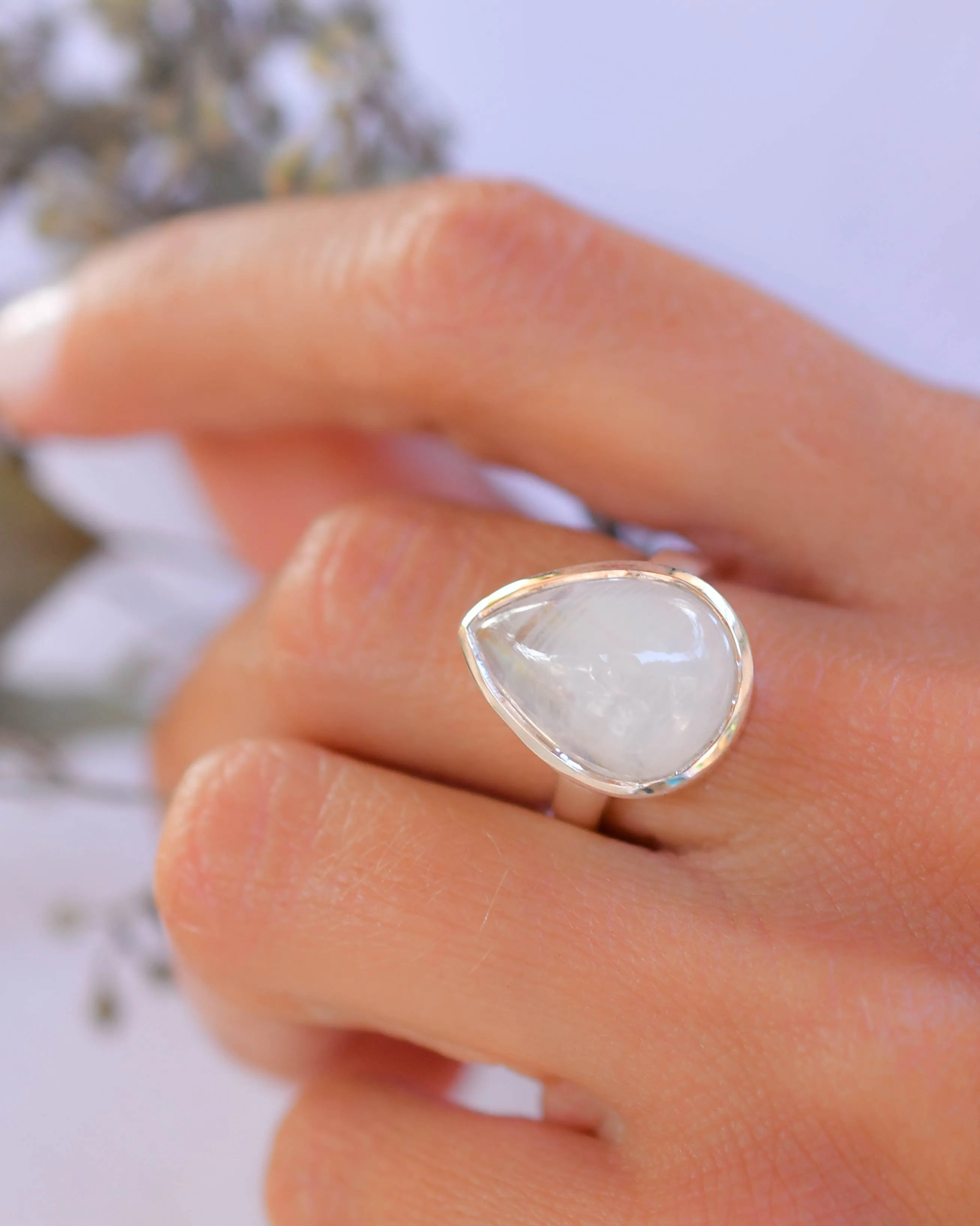 Moonstone Ring ~Sterling Silver 925 ~ MR219