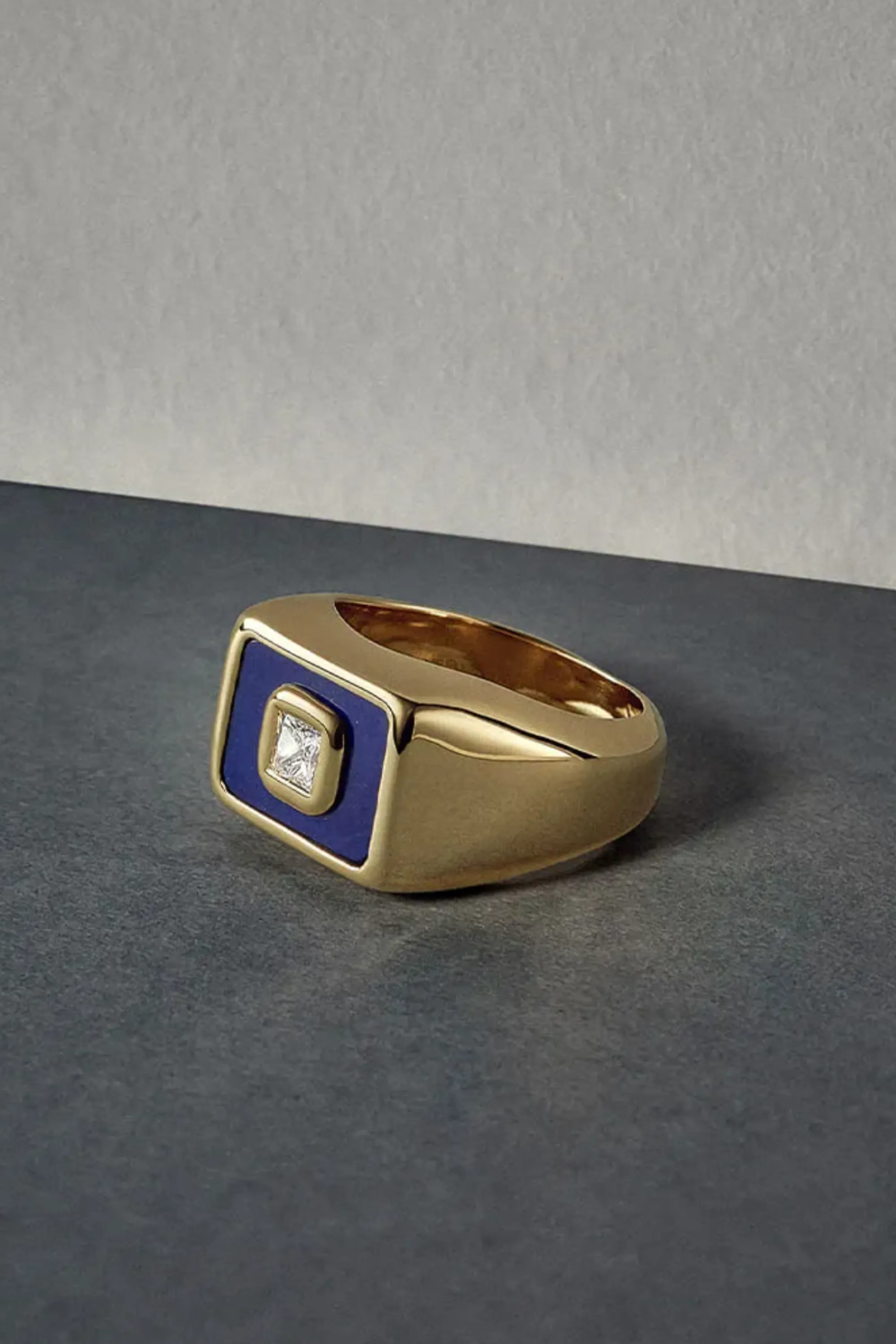 New Frames Ring, Lapis