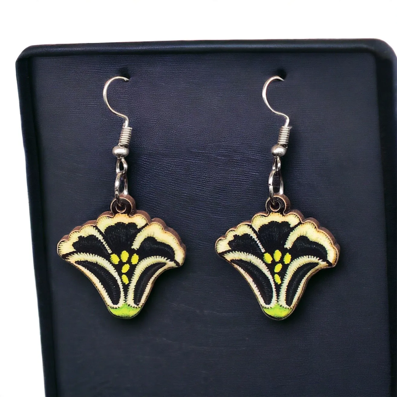 OLDTRIBES™ Painted Black Flower Wood Earrings