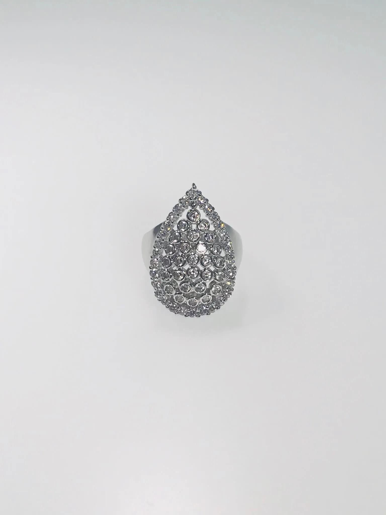 Pear Shape Ring With Rhinestone