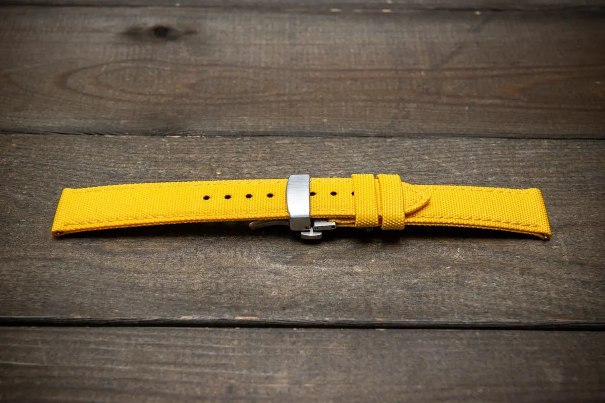 Sailcloth waterproof watch strap. Deployment clasp.