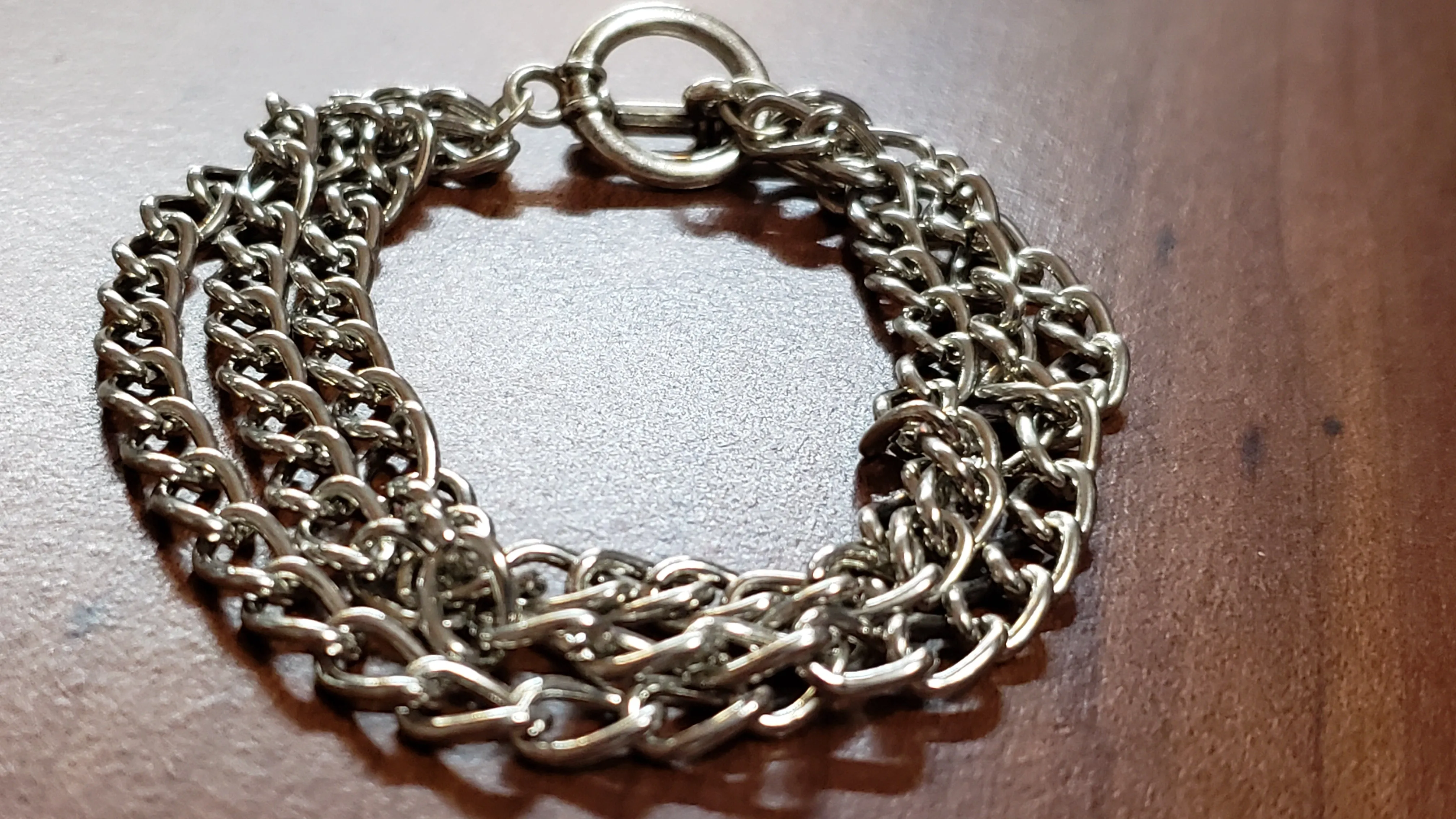 Silver Tone, Tarnish Resistant Chain Bracelet. Triple Strand, 8" with Toggle Clasp