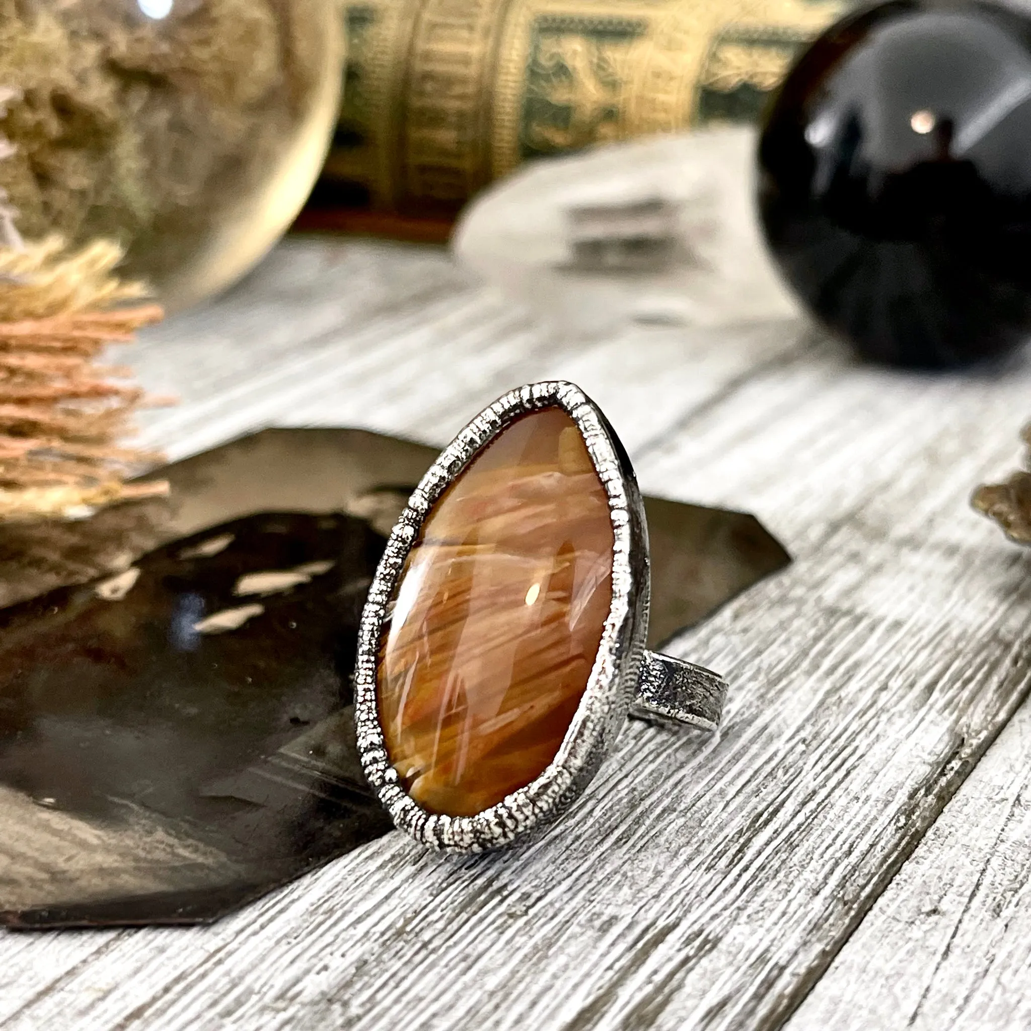 Size 8.5 Tube Agate Statement Ring Set in Fine Silver / Foxlark Collection - One of a Kind