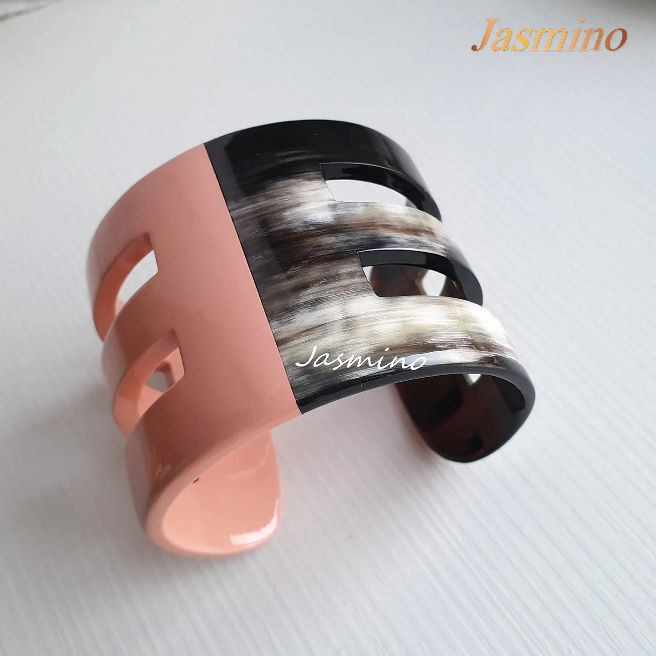 Stunning Buffalo Horn Bracelet Cuff J17647, Handmade Lacquer Product from Vietnam