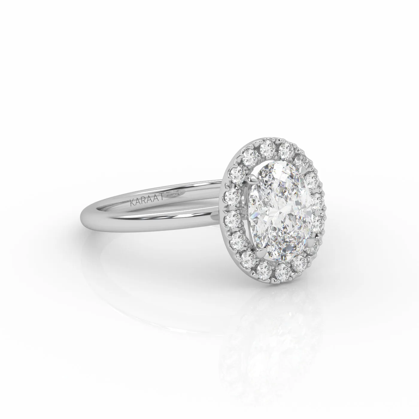 The Oval Solitaire with Halo