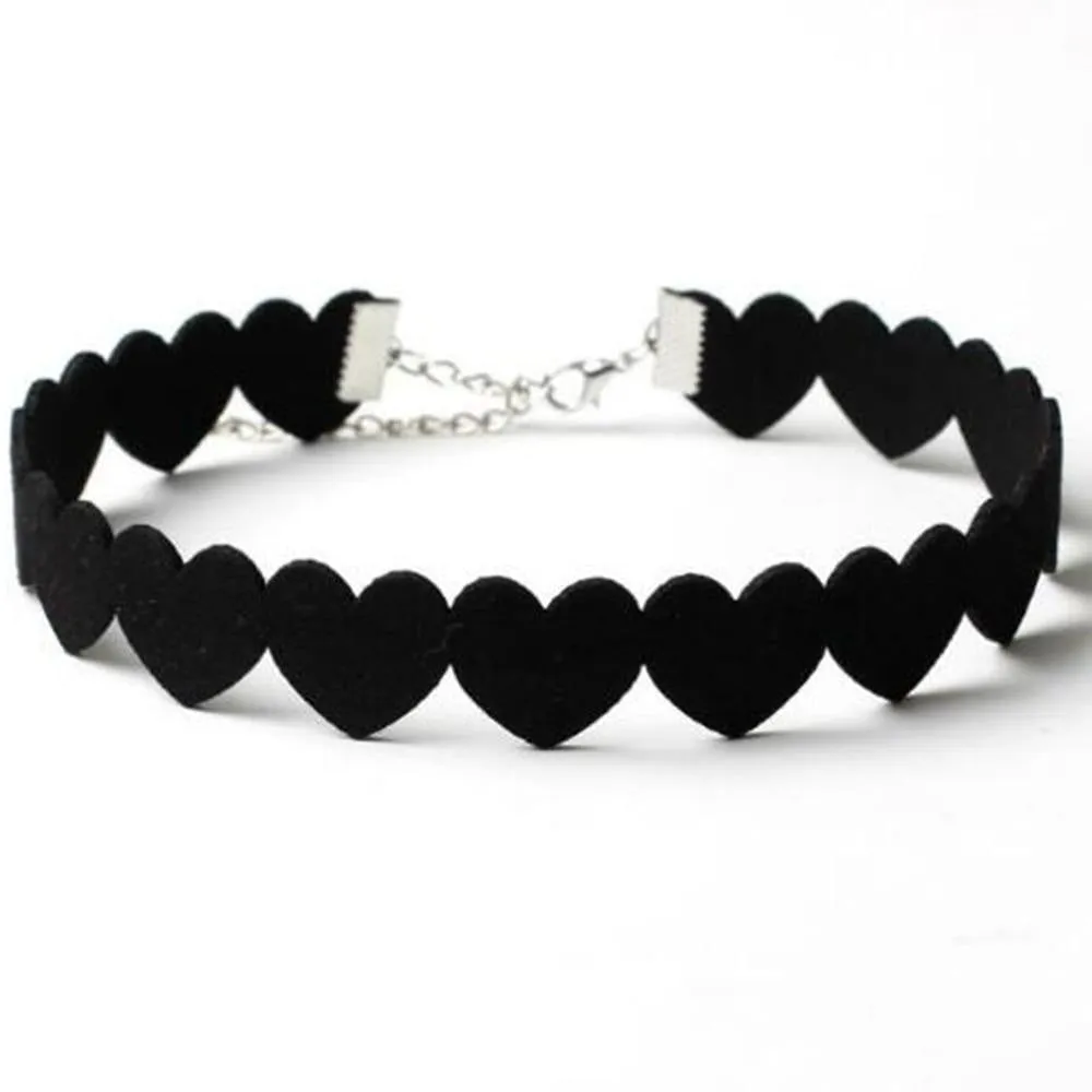 Velvet Heart Choker