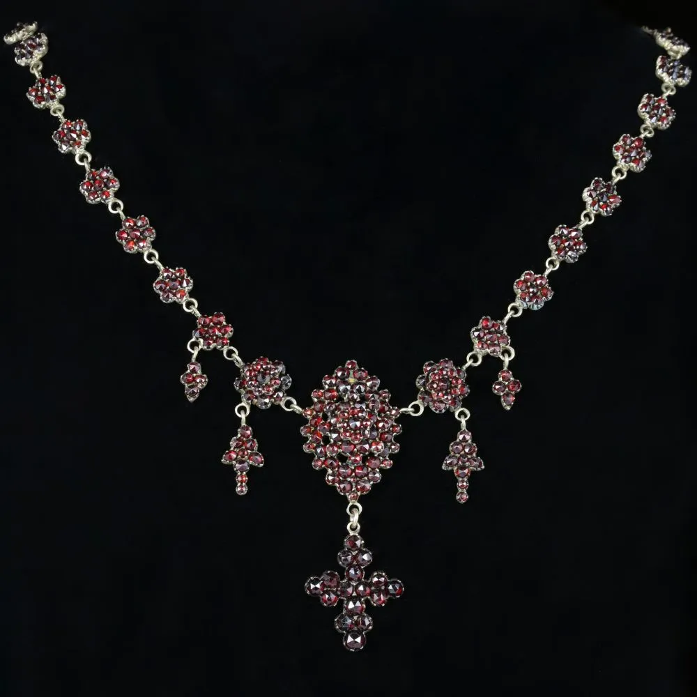 Vintage Bohemian Garnet Lavaliere Necklace