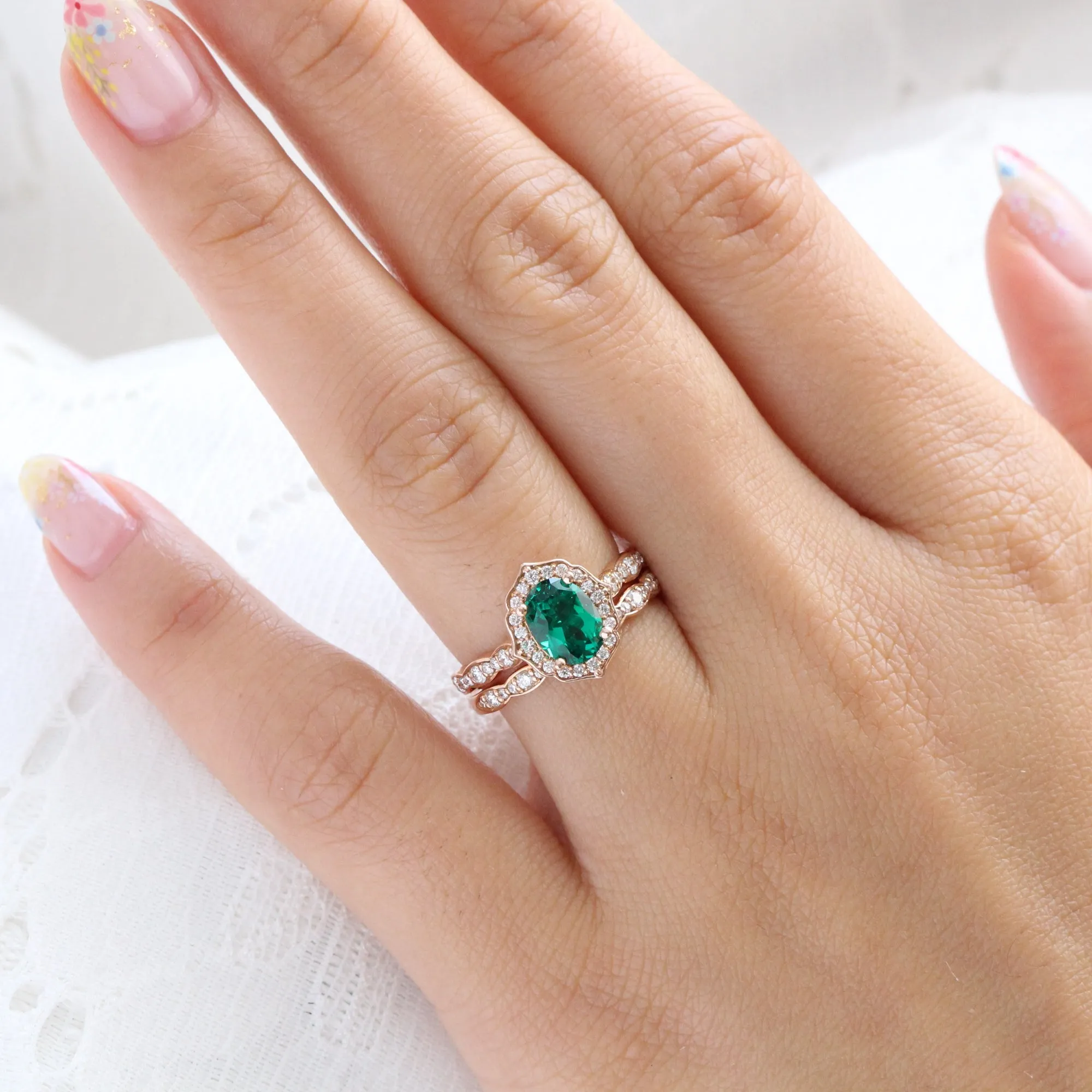 Vintage Floral Oval Ring Bridal Set w/ Emerald and Diamond in Scalloped Diamond Band