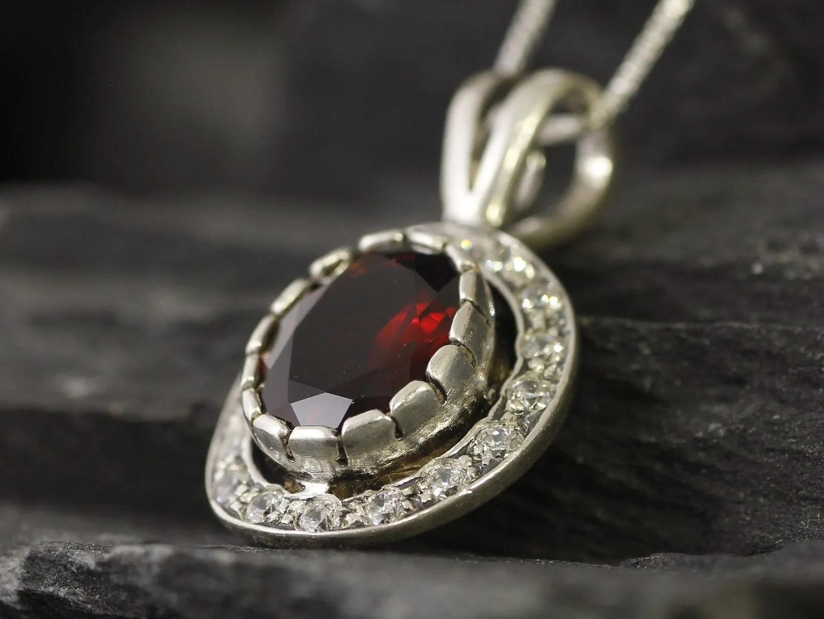 Vintage Garnet Pendant - Natural Garnet Necklace - Red Oval Necklace