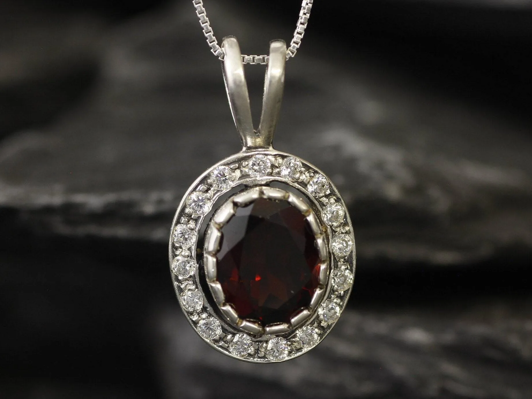 Vintage Garnet Pendant - Natural Garnet Necklace - Red Oval Necklace