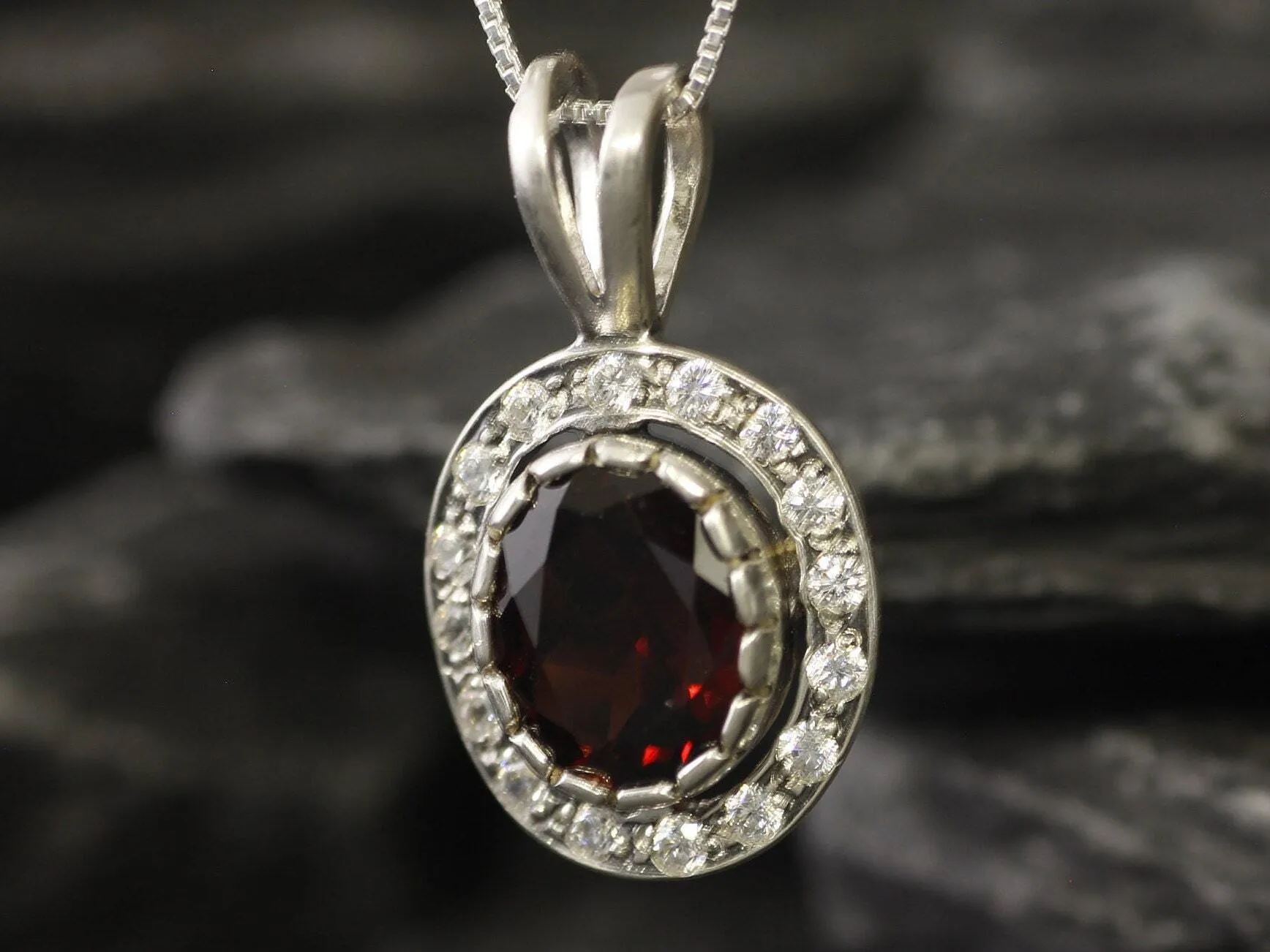 Vintage Garnet Pendant - Natural Garnet Necklace - Red Oval Necklace