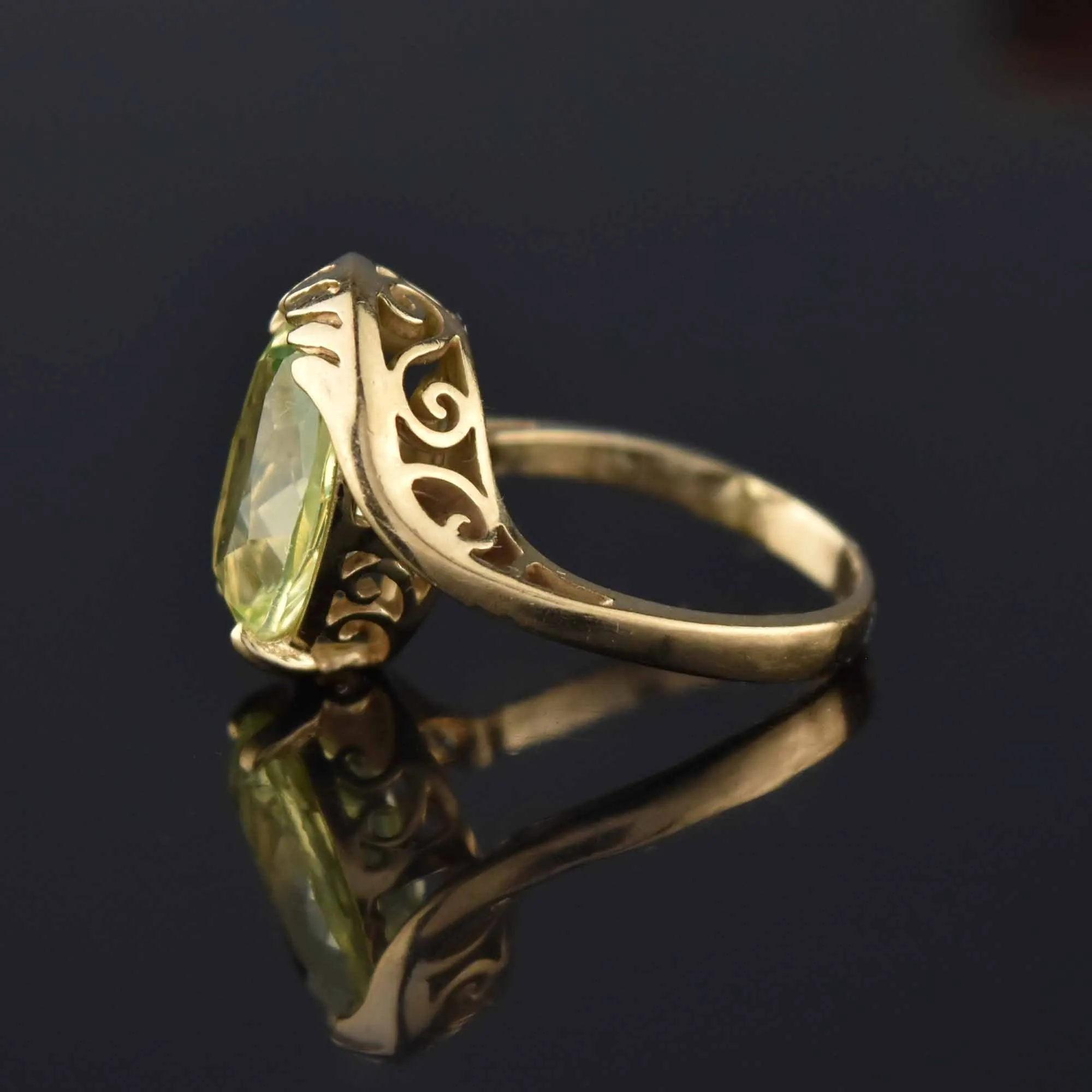 Vintage Gold 7 CTW Green Spinel Bypass Ring