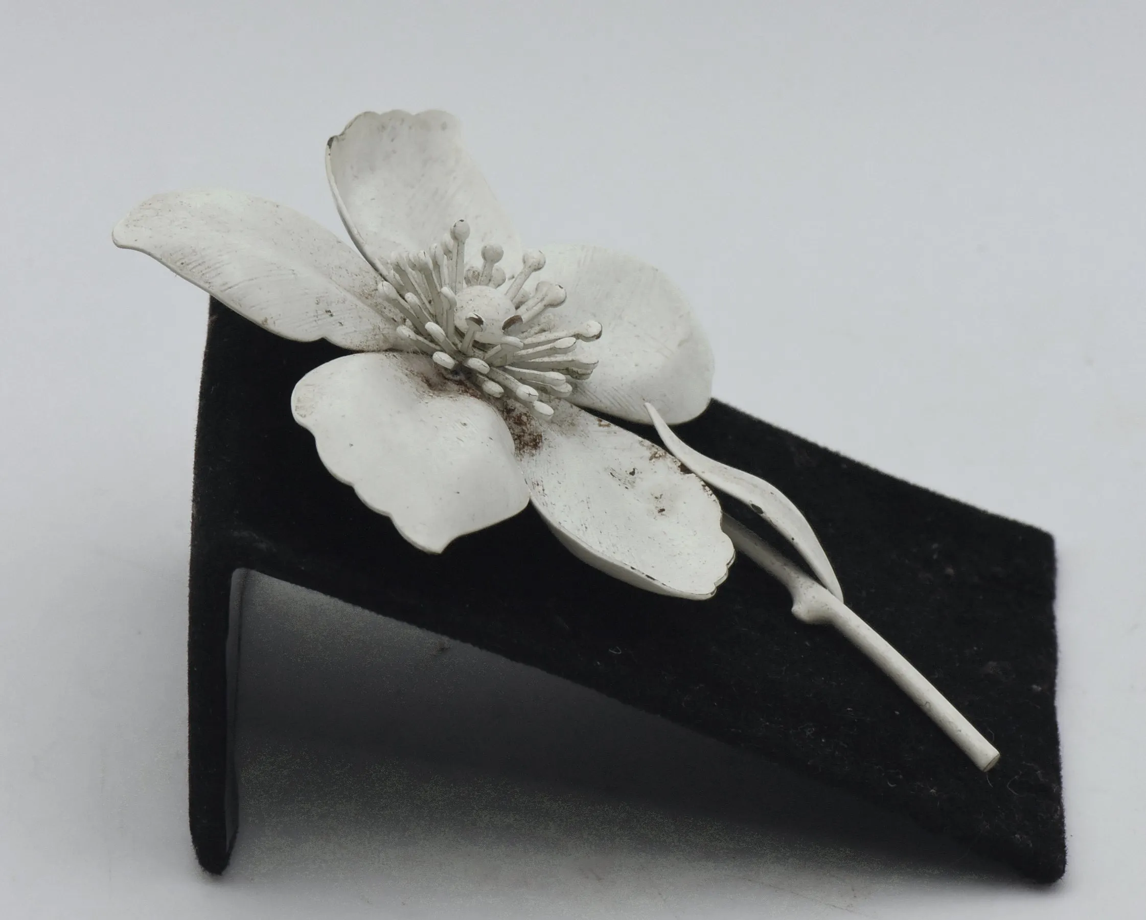 Vintage White Painted Metal Flower Brooch