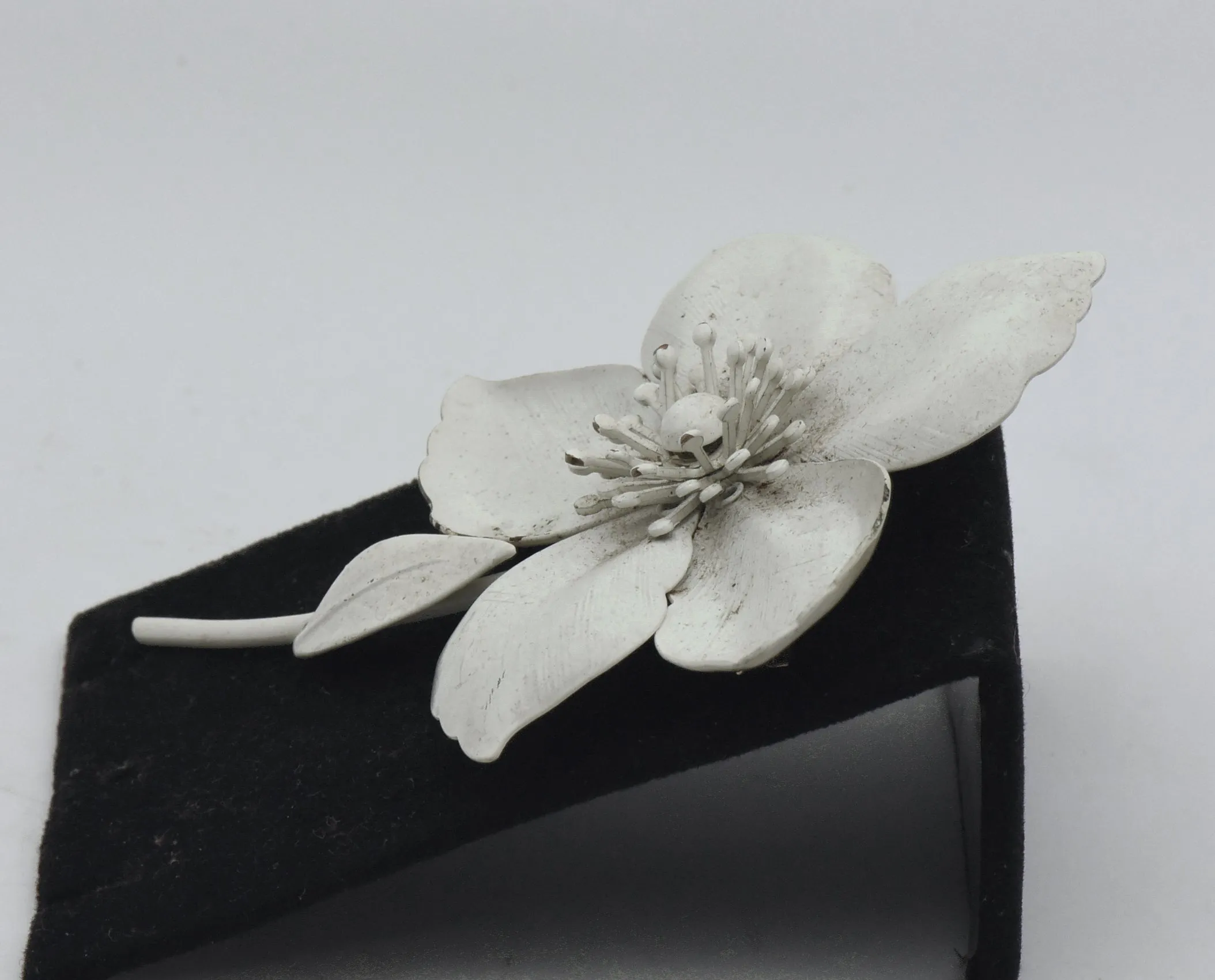 Vintage White Painted Metal Flower Brooch