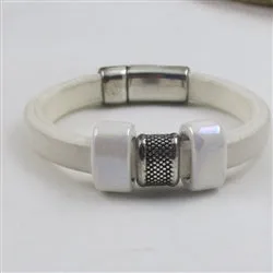 White on White Regaliz Leather Bracelet