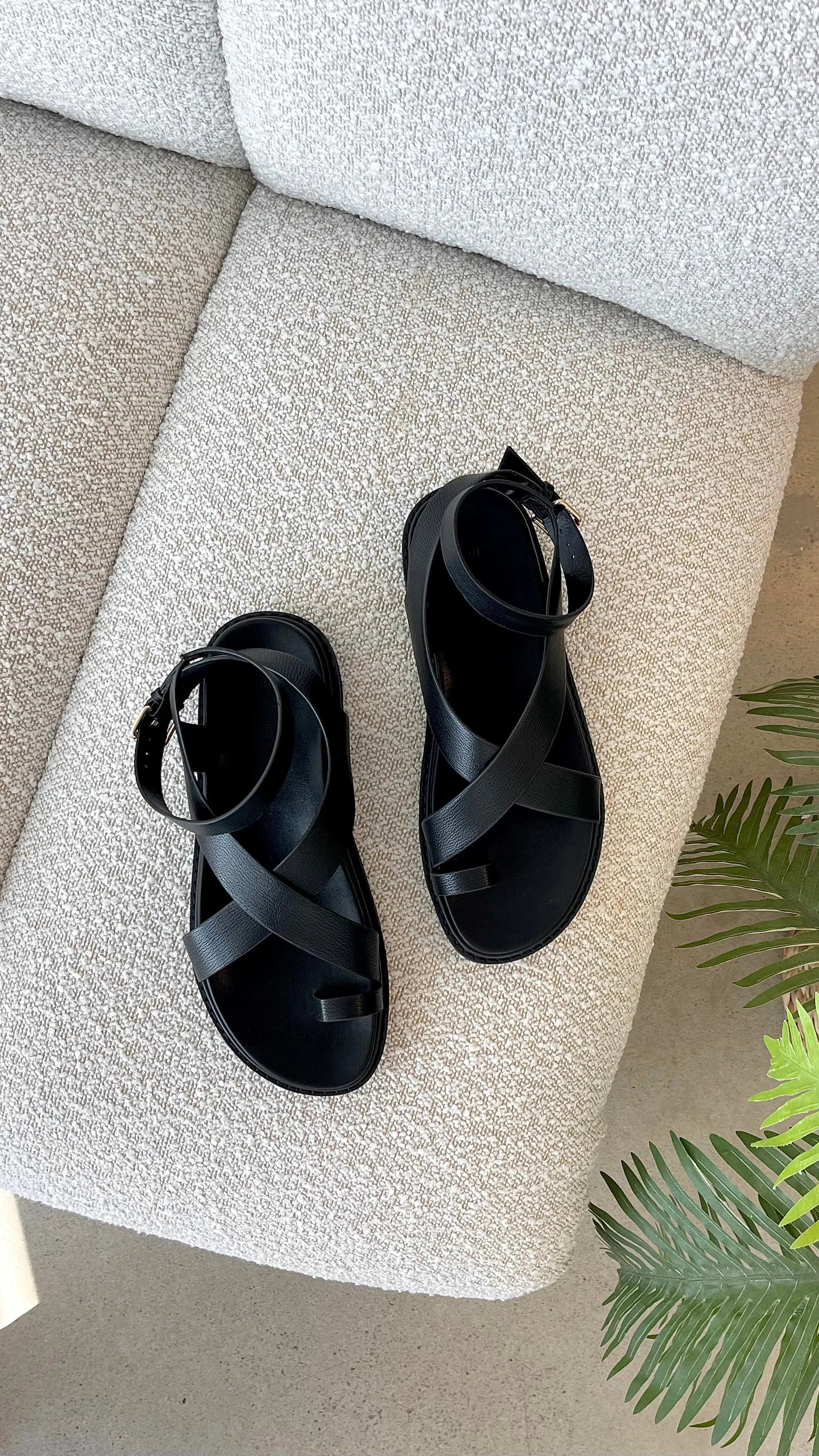 Zini Sandal - Black